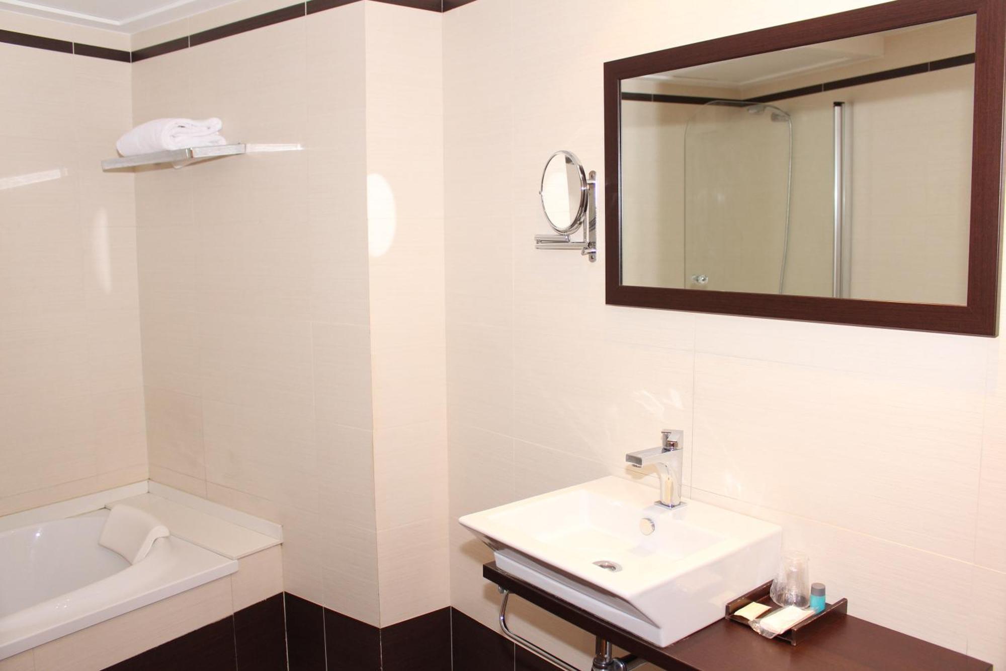 Hotel Ciutat D'amposta 3*