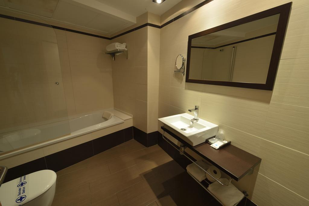 Hotel Ciutat D'amposta 3*