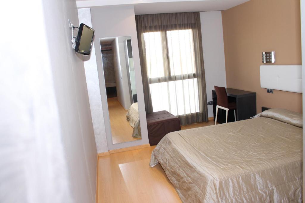 Ciutat D'amposta Hotel
